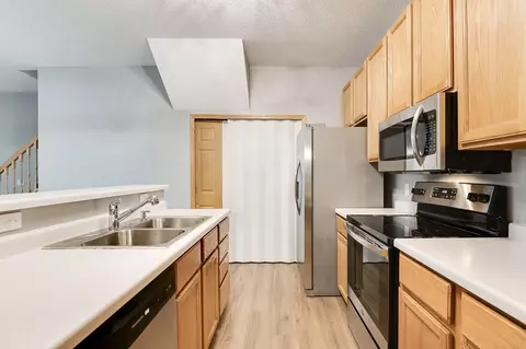 3804 Vermilion Ct S, Eagan, MN 55122 photo 15