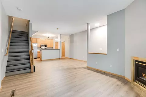 3804 Vermilion Ct S, Eagan, MN 55122 photo 8