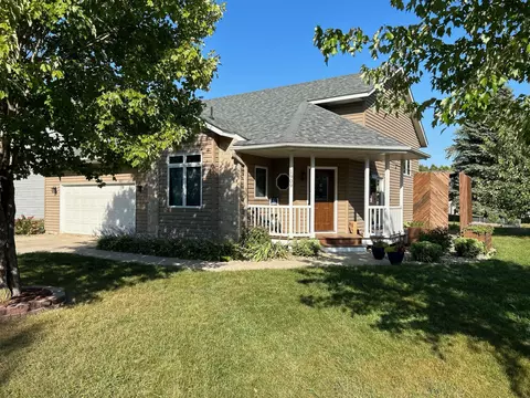 1909 Washington St, Northfield, MN 55057