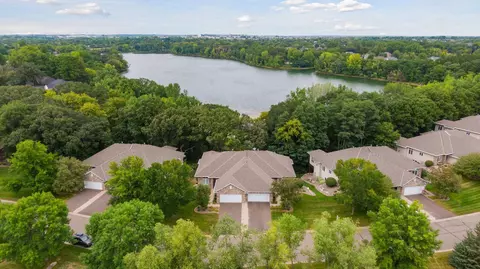 10358 Lancaster Ln, Woodbury, MN 55129