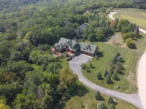 6445 Nathan Rd, Carver, MN 55315