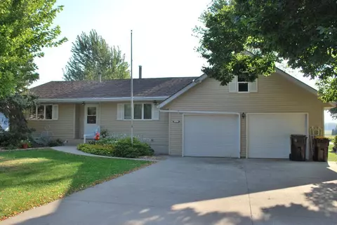 1127 Chestnut St, Fairmont, MN 56031