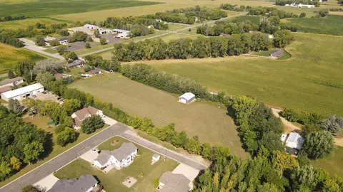 1015 22nd St E, Glencoe, MN 55336 photo 5