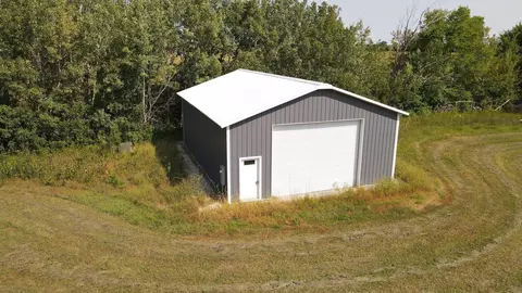 1015 22nd St E, Glencoe, MN 55336 photo 9