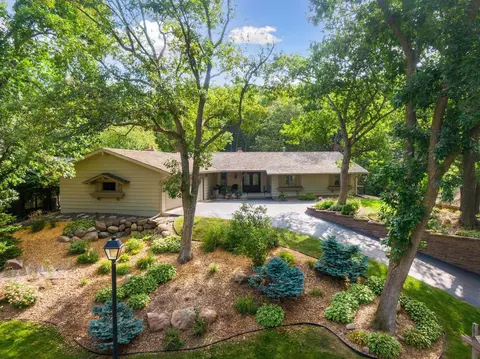 7015 Tupa Dr, Edina, MN 55439