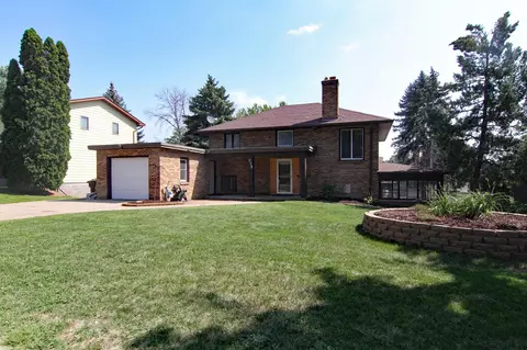 518 19th Ave N, South Saint Paul, MN 55075