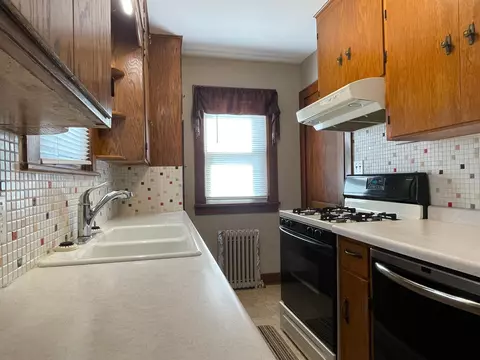 707 9th St SE, Austin, MN 55912 photo 5