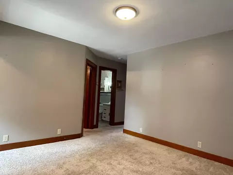 707 9th St SE, Austin, MN 55912 photo 3