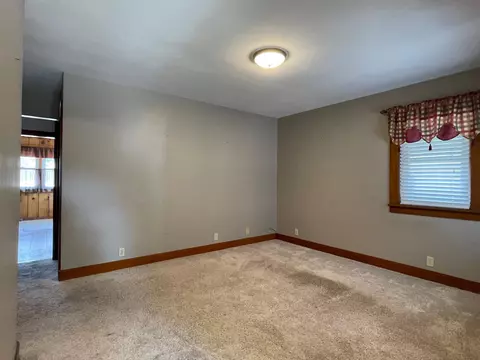 707 9th St SE, Austin, MN 55912 photo 4