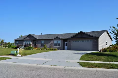 2121 Mckinley Ave, Montevideo, MN 56265
