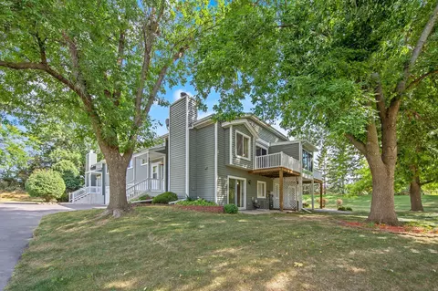 5651 Pompano Dr, Minnetonka, MN 55343
