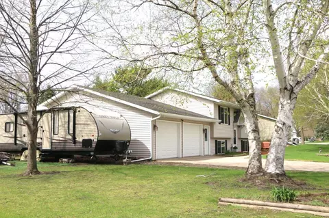 2313 5th Ave SE, Willmar, MN 56201 photo 2
