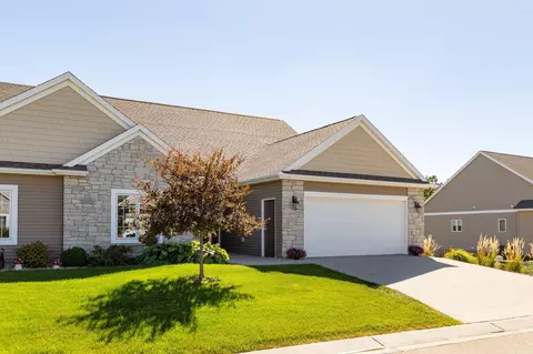 2910 Ivory Rd NE, Rochester, MN 55906