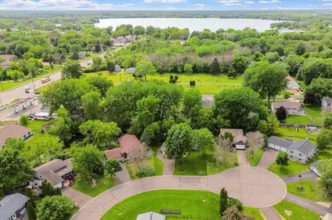 1818 Houle Cir, Centerville, MN 55038 photo 3