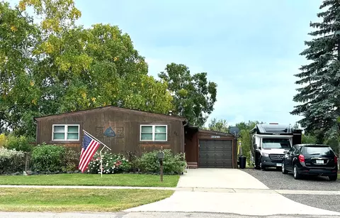 26 Hemlock Cir, Babbitt, MN 55706
