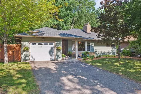 1316 Flag Ave S, Saint Louis Park, MN 55426