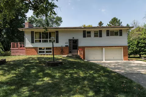 2643 E River Rd NE, Rochester, MN 55906