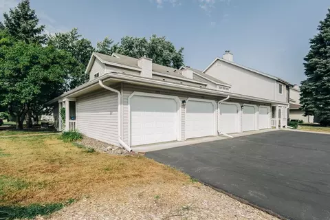 4100 3rd St NE #101, Columbia Heights, MN 55421