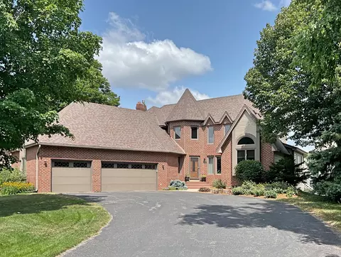 1558 Park Cir, Mendota Heights, MN 55118