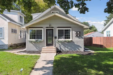 4132 32nd Ave S, Minneapolis, MN 55406