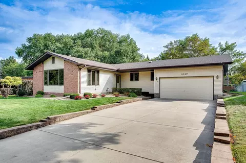 1017 21st St W, Hastings, MN 55033