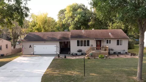 606 E Gustavus Ave, Fergus Falls, MN 56537