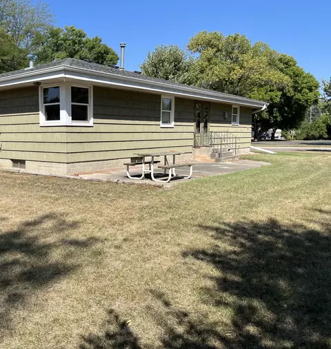 1605 6th Ave, Windom, MN 56101 photo 32