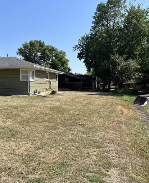 1605 6th Ave, Windom, MN 56101 photo 30