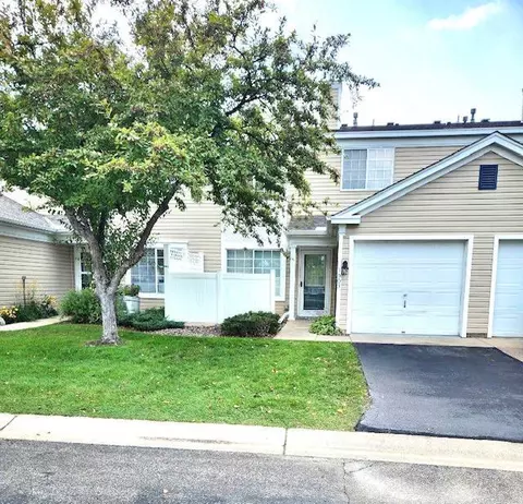 1917 Southcross Dr W #1903, Burnsville, MN 55306