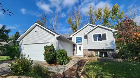 14268 Crofton Ct, Rosemount, MN 55068