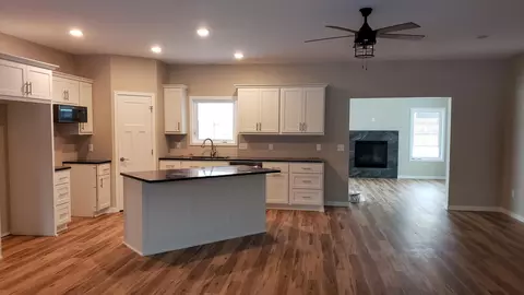 1001 8th Ave NE, Perham, MN 56573 photo 3