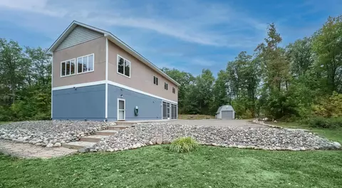 7723 Rolling Hills Rd, Garrison, MN 56450