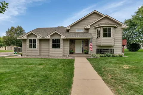 1504 Camden Woods Ter, Saint Cloud, MN 56301