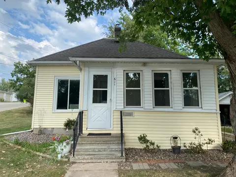 611 West Ave, Zumbrota, MN 55992