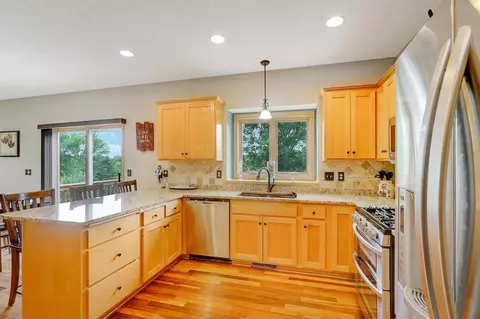 11013 Bluestem Pl, Champlin, MN 55316 photo 6