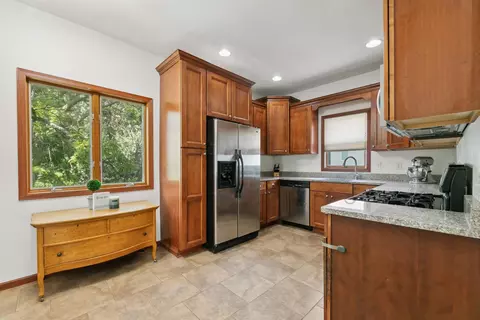 218 Park Pl W, Norwood Young America, MN 55368