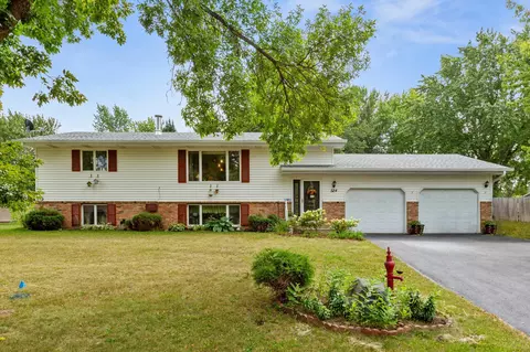 524 Derrick Dr, New Richmond, WI 54017