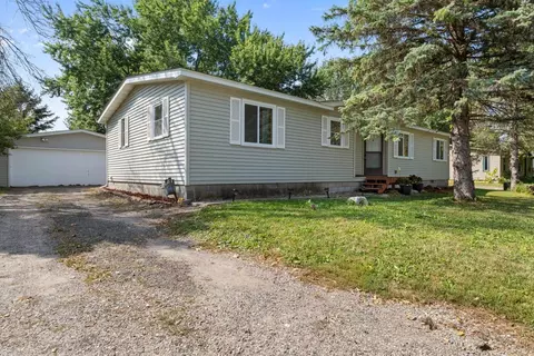 1983 Cardinal Dr, Centerville, MN 55038 photo 3