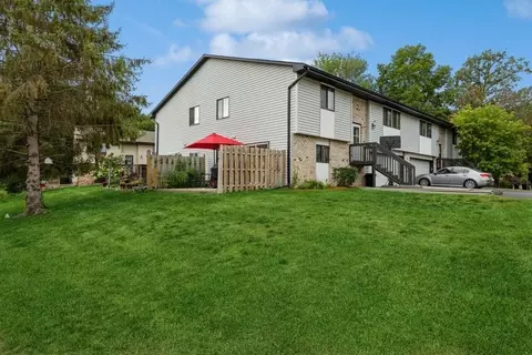 10549 Grouse Cir NW, Coon Rapids, MN 55433