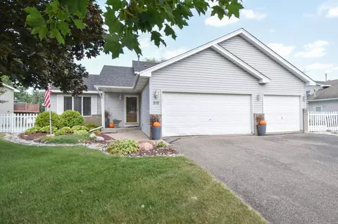 510 Dogwood St SW, Isanti, MN 55040