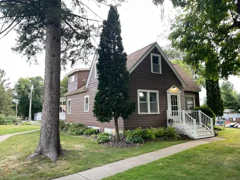 300 E 3rd Ave, Luck, WI 54853 photo 6