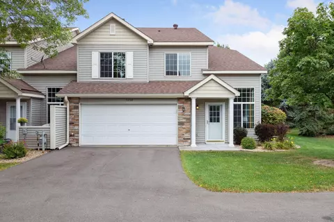 5250 207th St N, Forest Lake, MN 55025