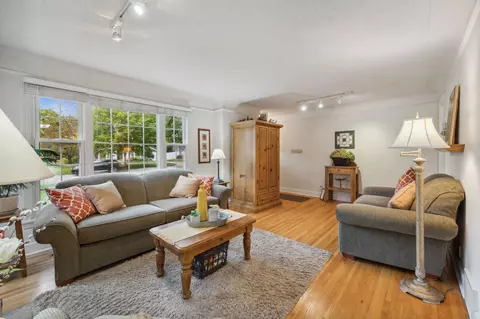3337 Glenhurst Ave, Saint Louis Park, MN 55416