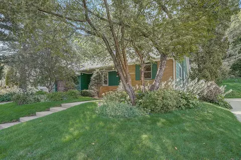 885 Lexington Ave S, Saint Paul, MN 55116