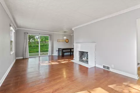 5875 Main St W, Maple Plain, MN 55359 photo 4