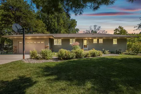 505 Hanley Rd, Golden Valley, MN 55426