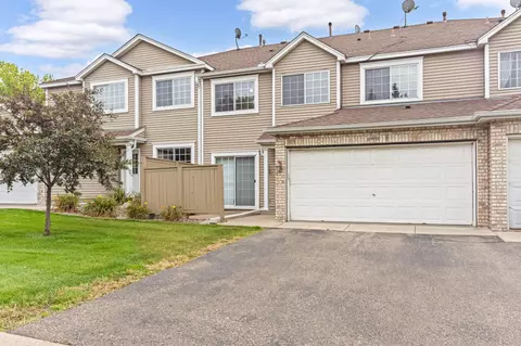 8488 Minuteman Alcove, Eden Prairie, MN 55344