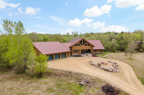 9762 230th St E, Lakeville, MN 55044