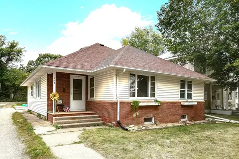 223 Mill St E, Owatonna, MN 55060