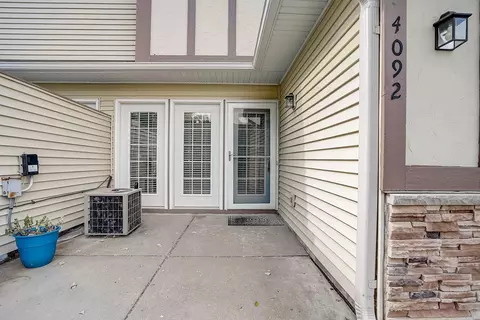4092 Meadowlark Curv, Eagan, MN 55122 photo 2